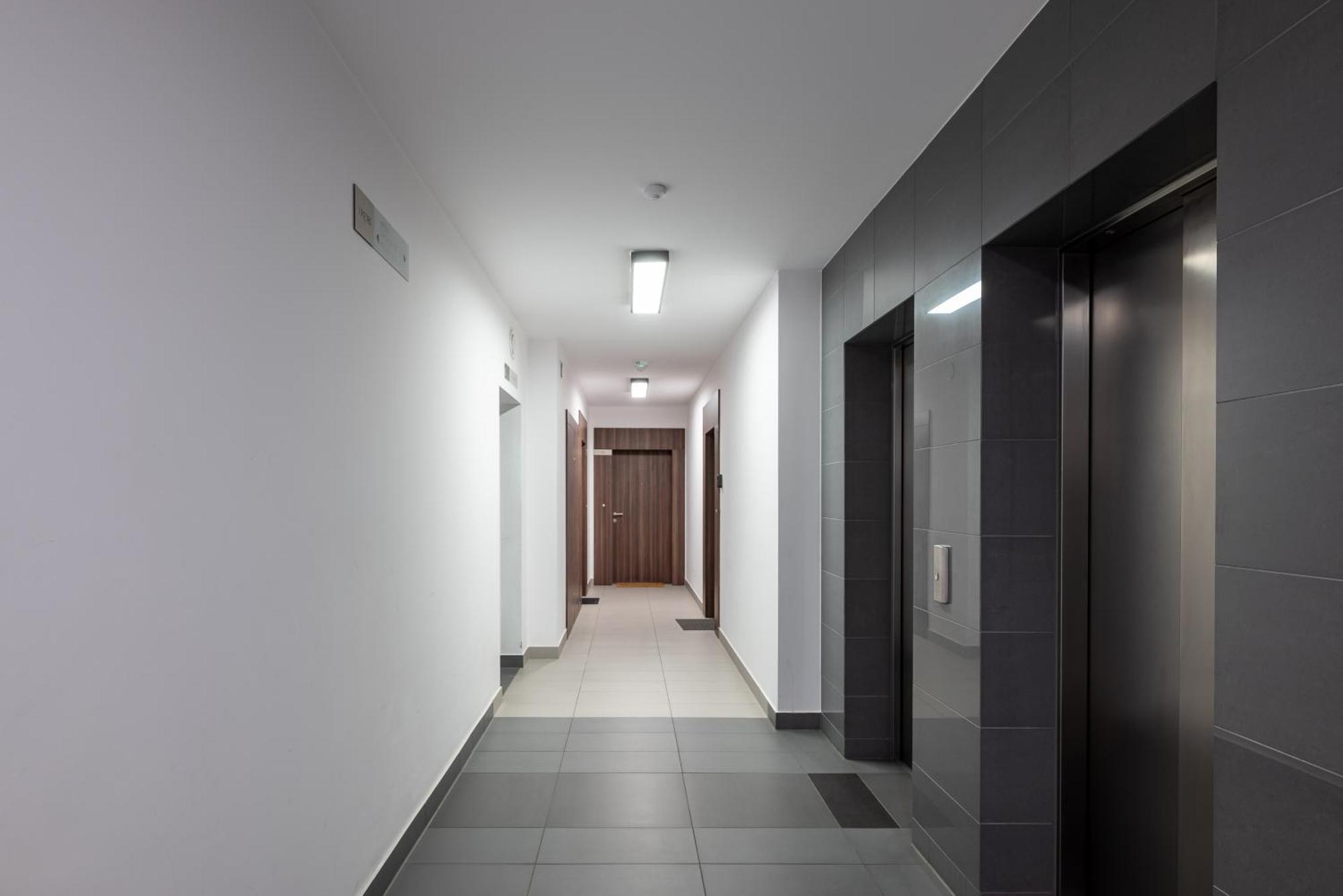 Metro Plocka Cosy Apartment วอร์ซอ ภายนอก รูปภาพ